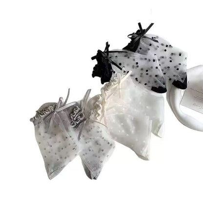 🧦 Officiell butik – Andningsbara strumpor i issilk med prickig design